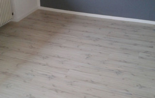 Bodenbelag mit Vinyl Pine Optik
