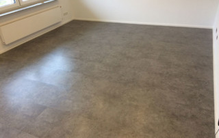 Bodenbelag mit Vinyl Ahnthrazit in Fliesen Optik 62 x 42 cm