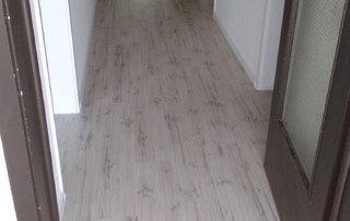 Bodenbelag mit Vinyl Pine Optik